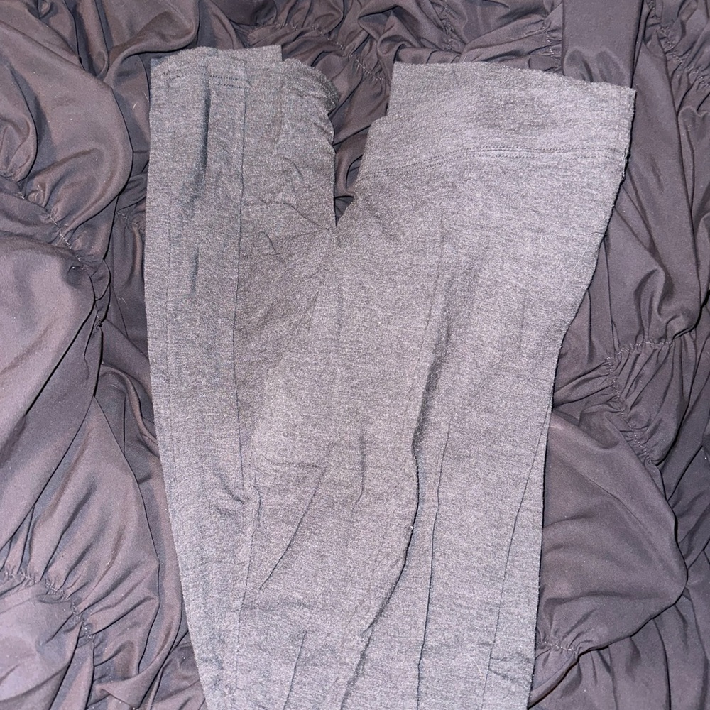 Aeropostale, Size M, Grey